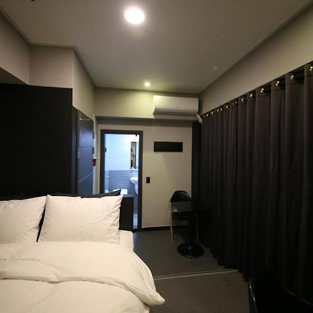 Pyeongtaek Stay Hotel 2 Экстерьер фото