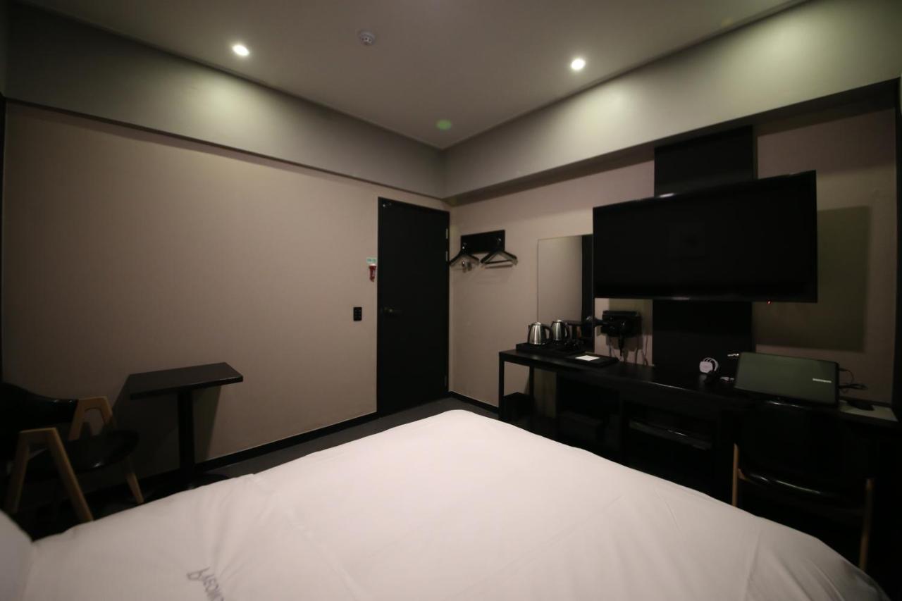 Pyeongtaek Stay Hotel 2 Экстерьер фото