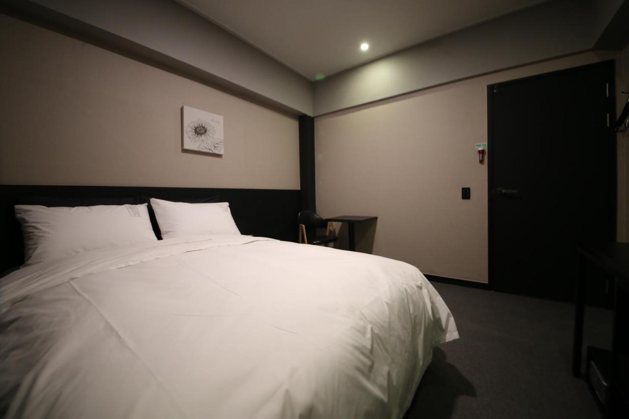 Pyeongtaek Stay Hotel 2 Экстерьер фото